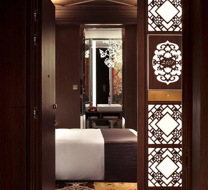 Mira Moon Hotel Hong Kong