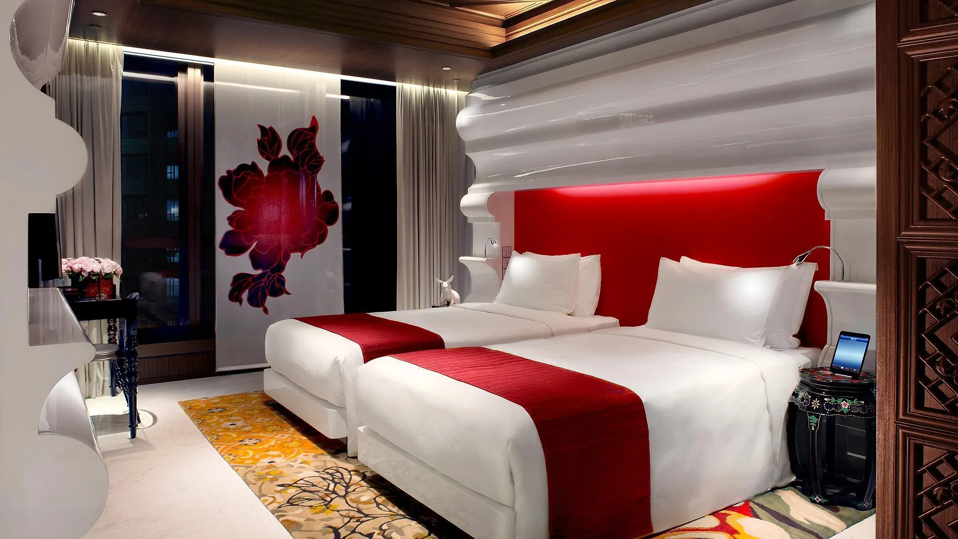 Mira Moon Hotel Hong Kong 5*,