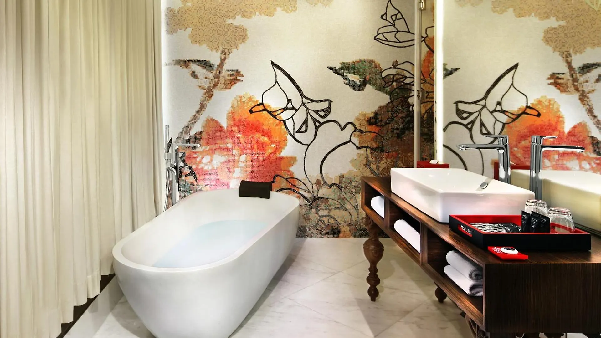 Mira Moon Hotel Hong Kong