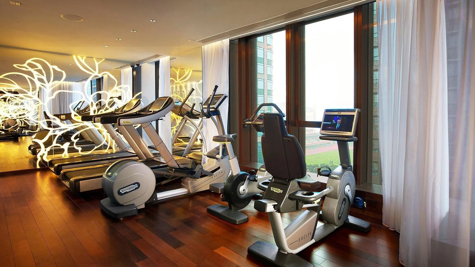 Mira Moon Hotel Hong Kong