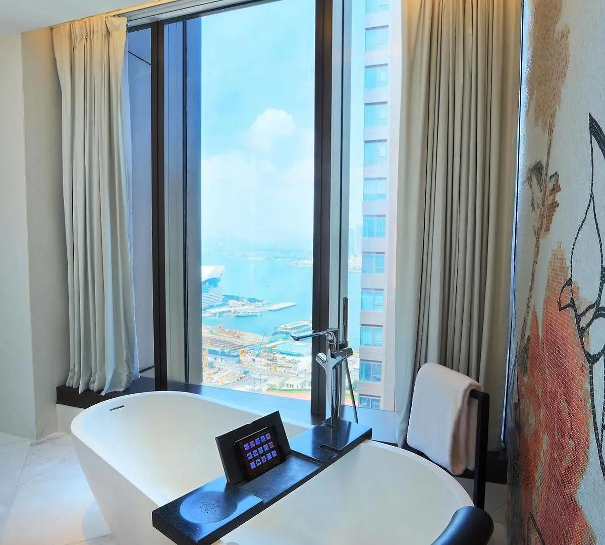 Mira Moon Hotel Hong Kong 5*,  China